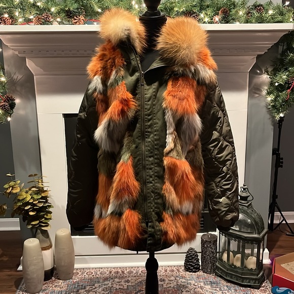 Moose Knuckles Fox Fur Reversible Coat - NWT - Picture 5 of 15